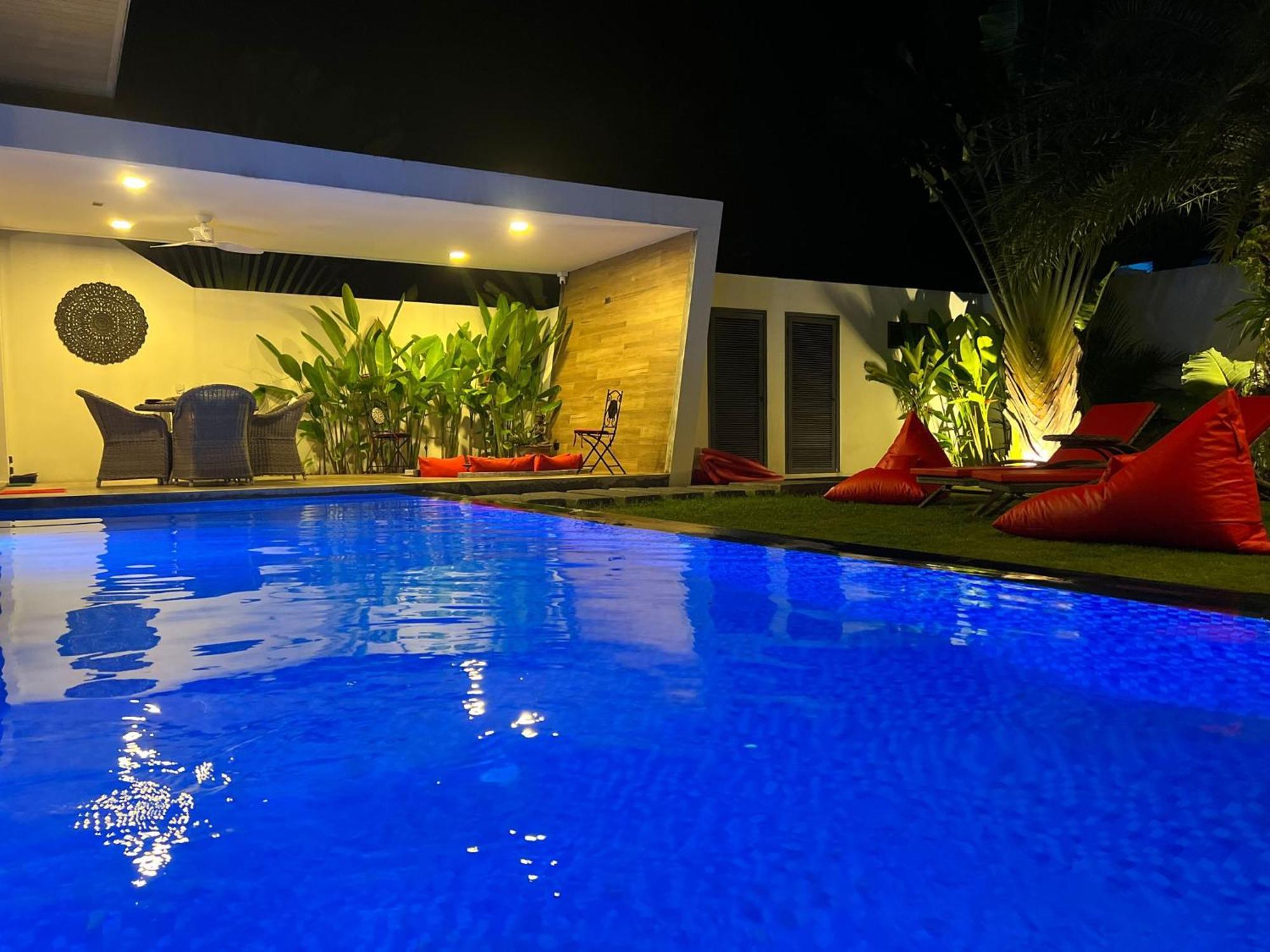 Villa Pak Dang Phuket Exteriör bild